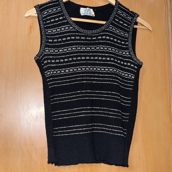 Vintage sweater vest - Picture 2 of 3